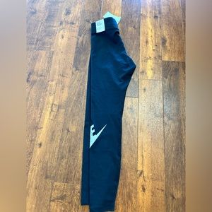 Nike tight fit high rise full-length legging. Women’s small.